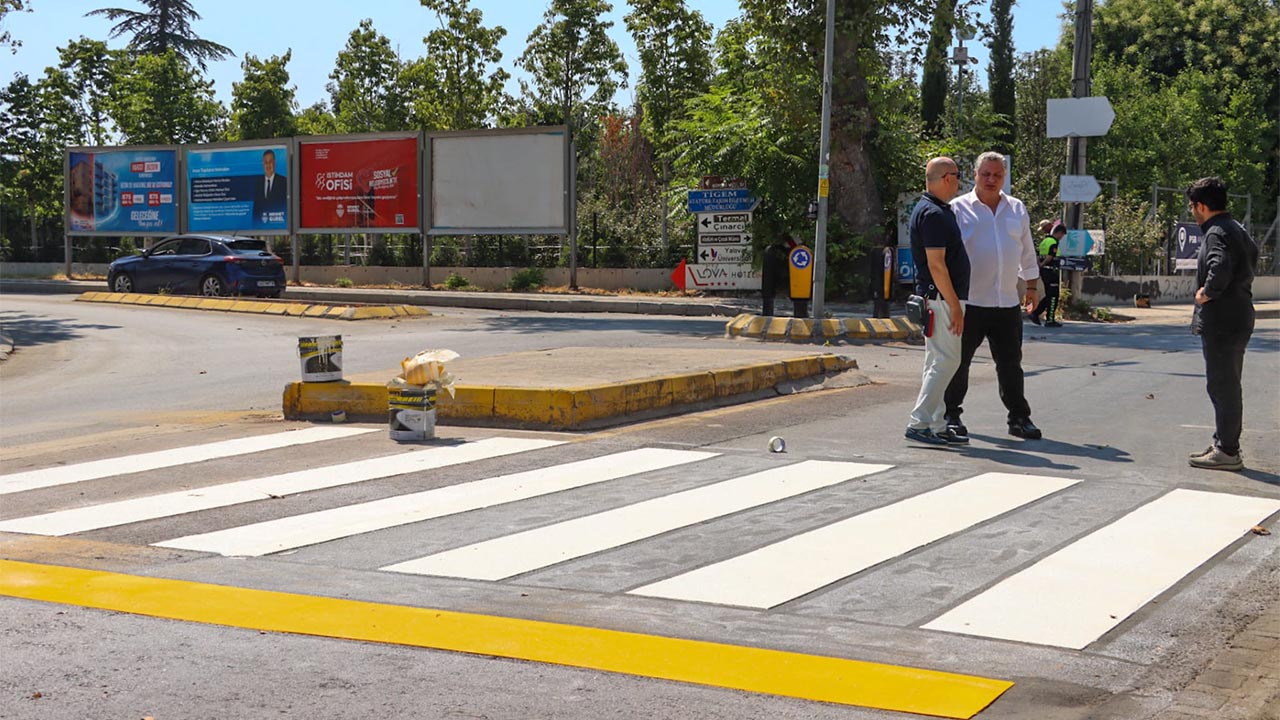Yalova Belediye Yol Cizgileri Yaya Gecit Boyama Calisma (2)
