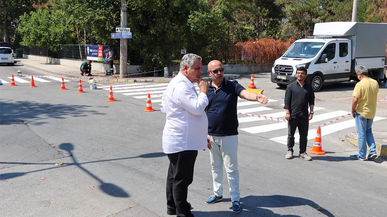 Yalova Belediye Yol Cizgileri Yaya Gecit Boyama Calisma (3)