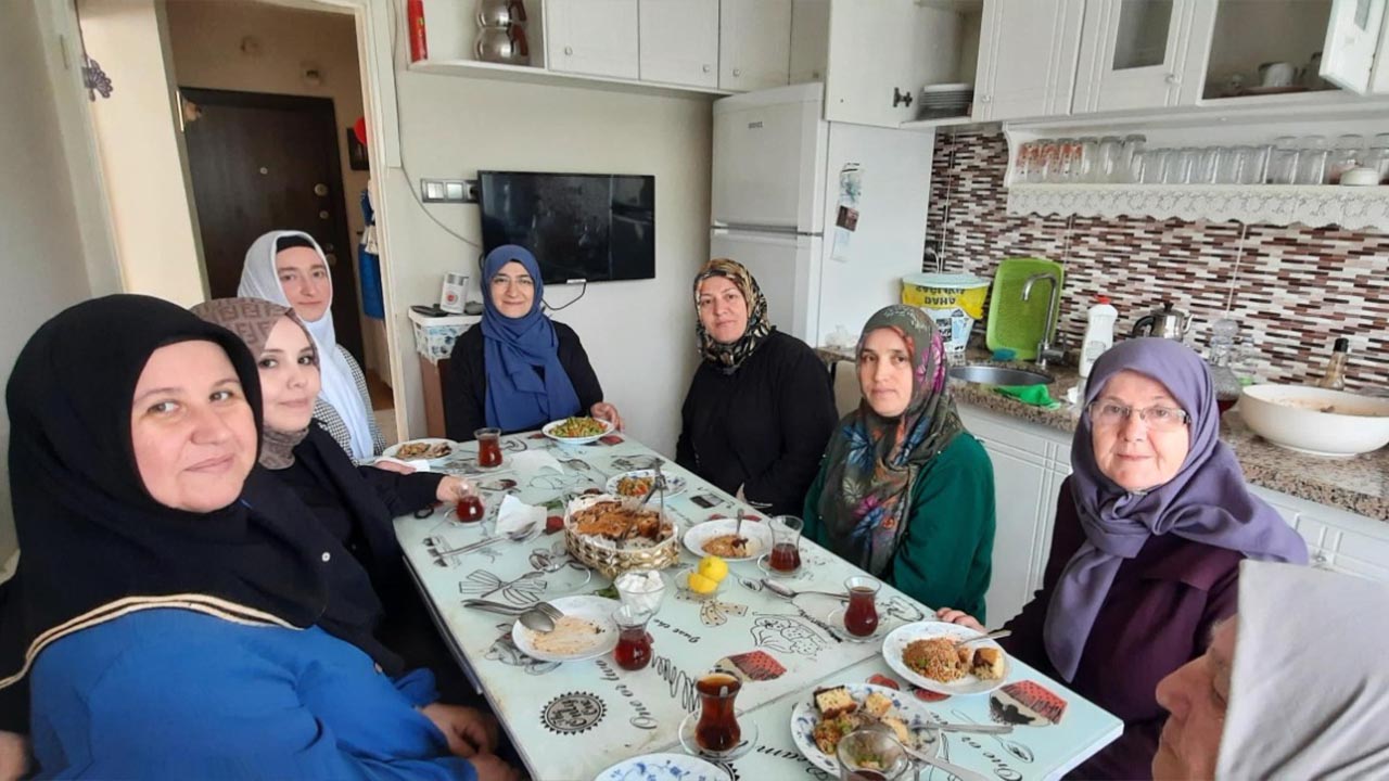 Yalova Ciftlikkoy Ilce Muftuluk Yaslilar Proje Anlamli Ziyaret (3)