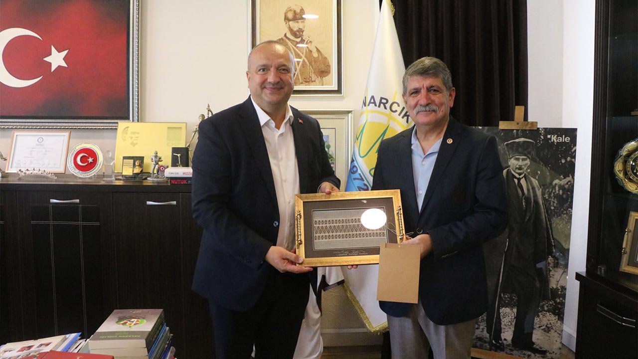 Yalova Cinarcik Belediye Baskan Chp Vekiller Saha Calisma (2)