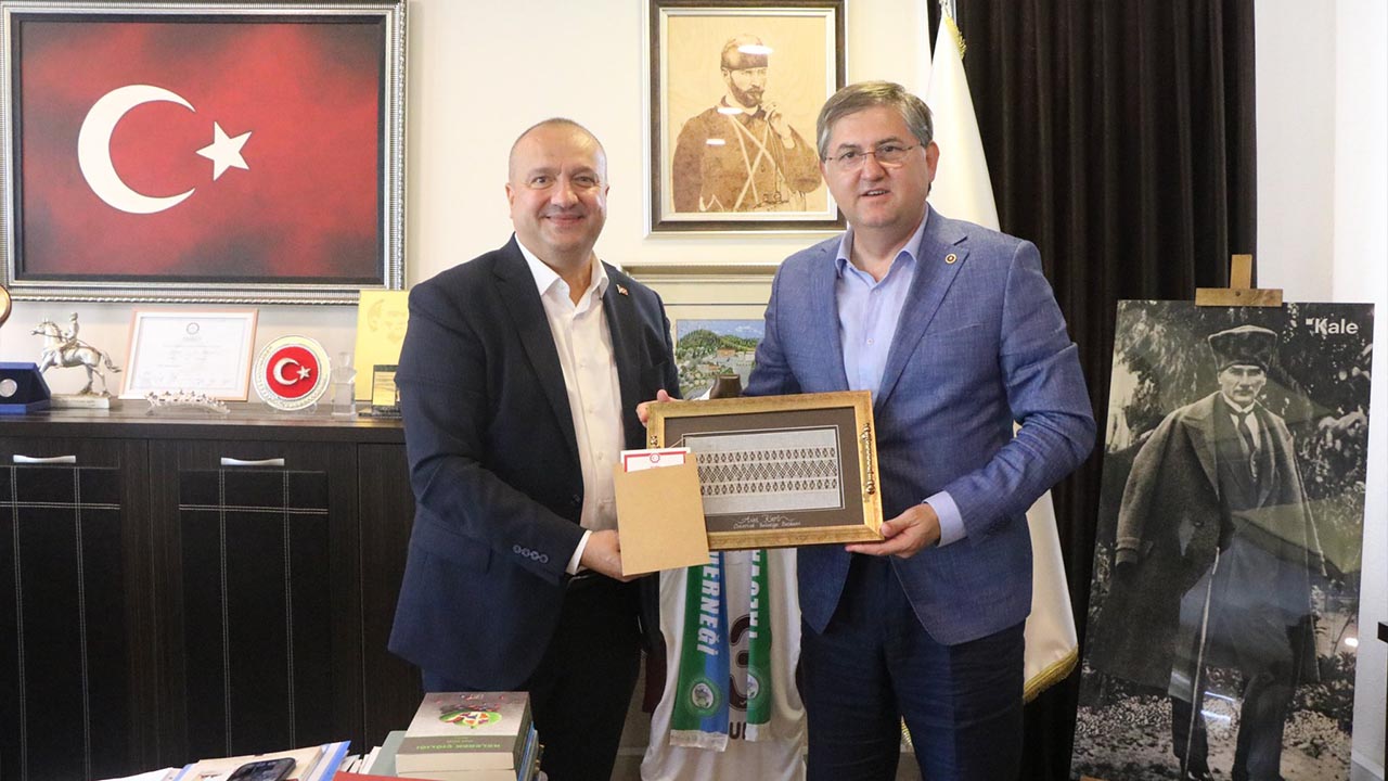 Yalova Cinarcik Belediye Baskan Chp Vekiller Saha Calisma (3)