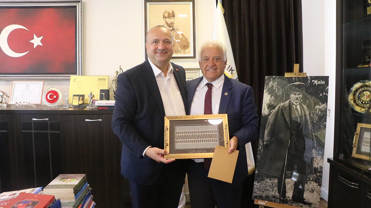 Yalova Cinarcik Belediye Baskan Chp Vekiller Saha Calisma (8)