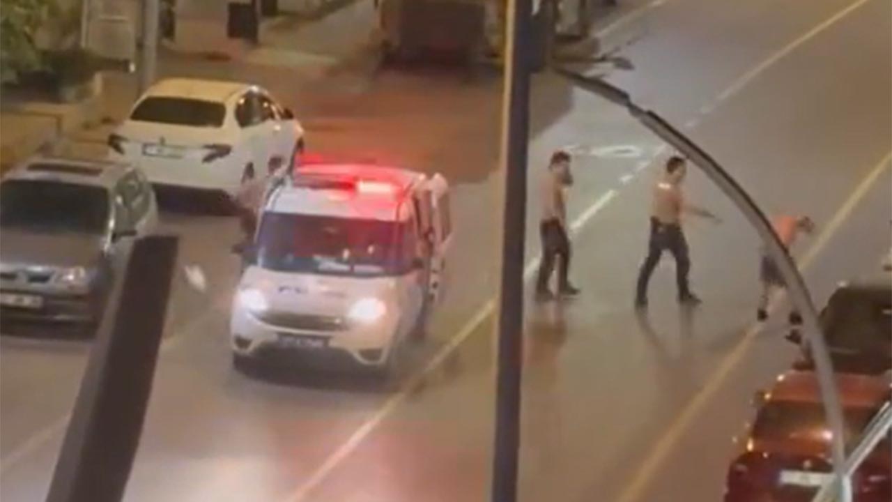 Yalova Cinarcik Sahis Zanli Yol Arac Taciz Bicak Sallama Polis Yakalama (4)