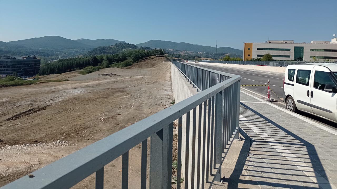 Yalova Egitim Arastirma Hastane Coken Yol Kaldirim Doseme Calisma (3)