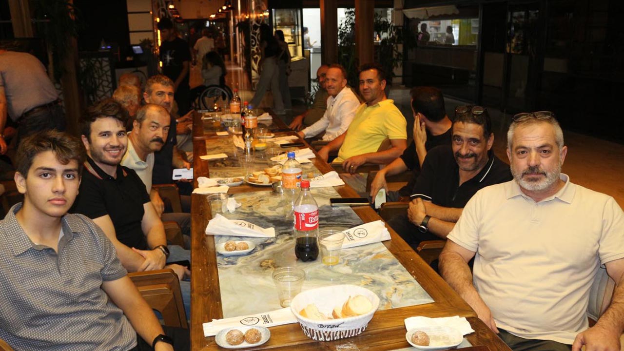 Yalova Il Tarim Orman Mudur Ozel Idare Atama Veda Yemek Tesekkur Plaket (4)