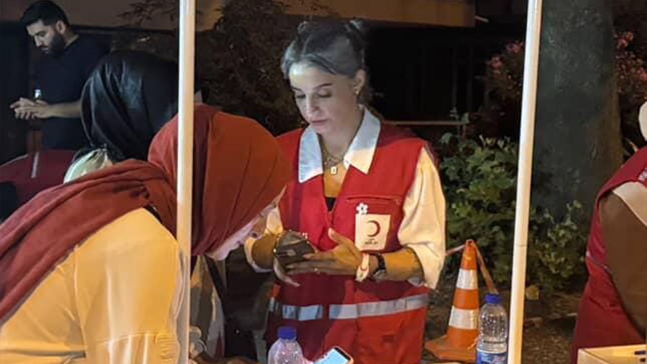Yalova Kizilay Gonullu Bagis Kan (2)