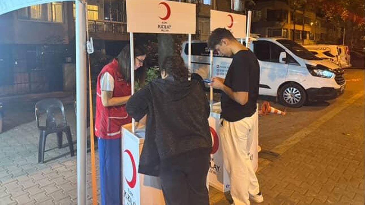 Yalova Kizilay Gonullu Bagis Kan (4)