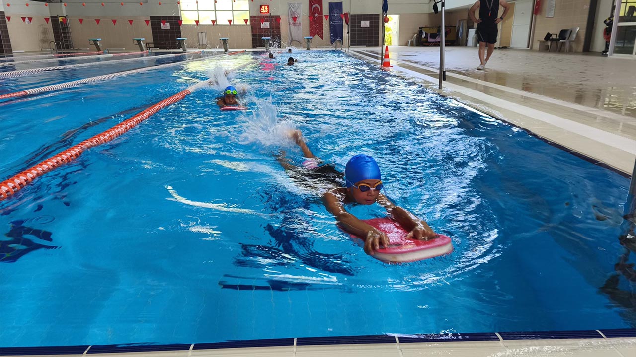 Yalova Yuzme Kurs Cosku (1)