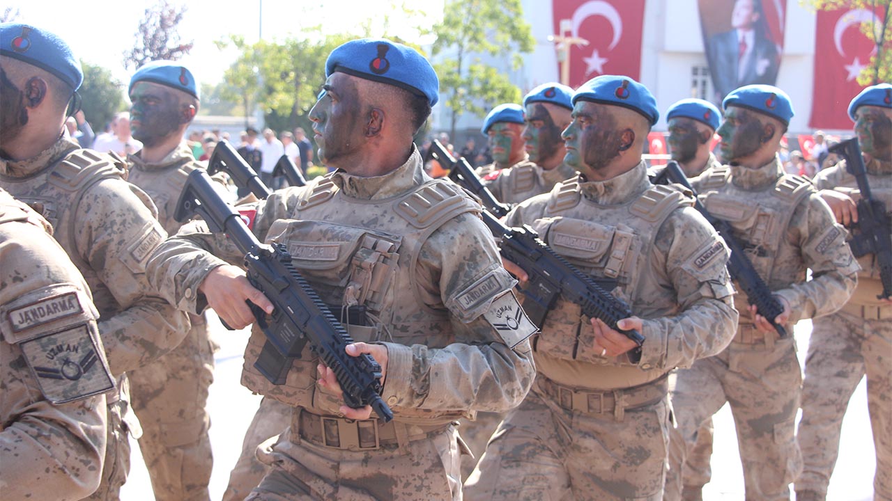 Yalova Zafer Bayram Kutlama Program Valilik Belediye Garnizon Komutanlik (1)