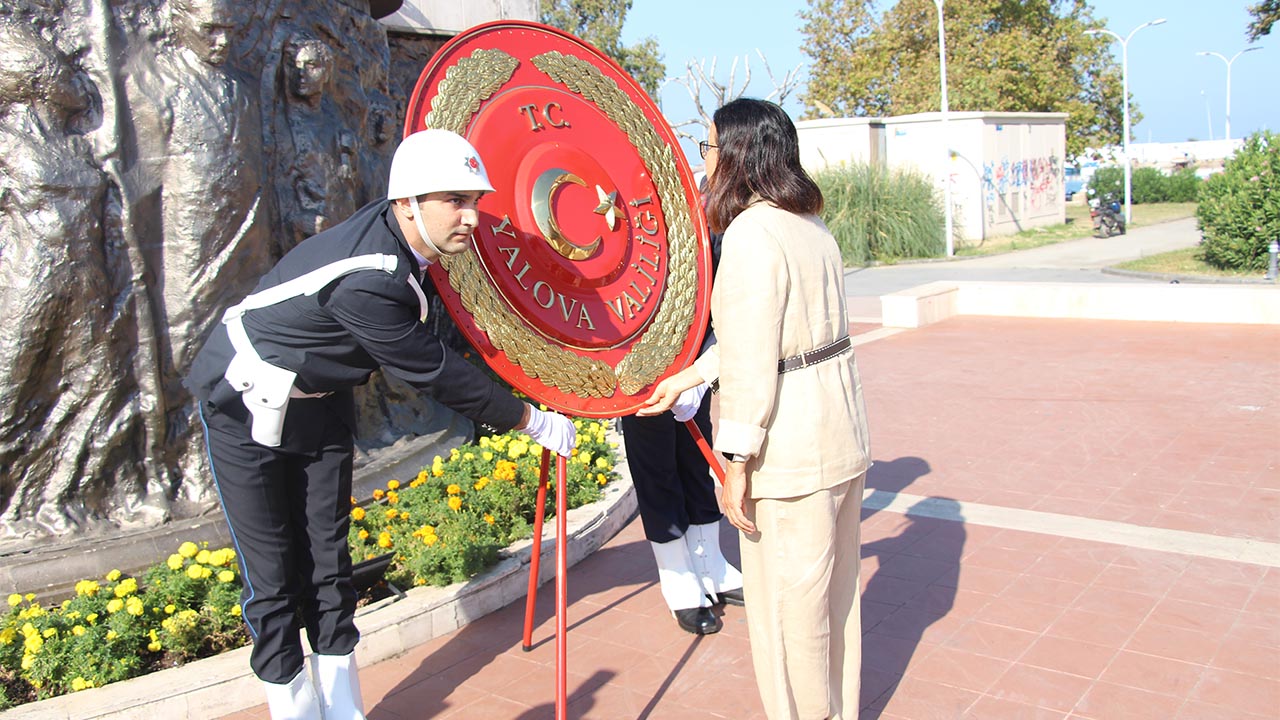 Yalova Zafer Bayram Kutlama Program Valilik Belediye Garnizon Komutanlik (3)