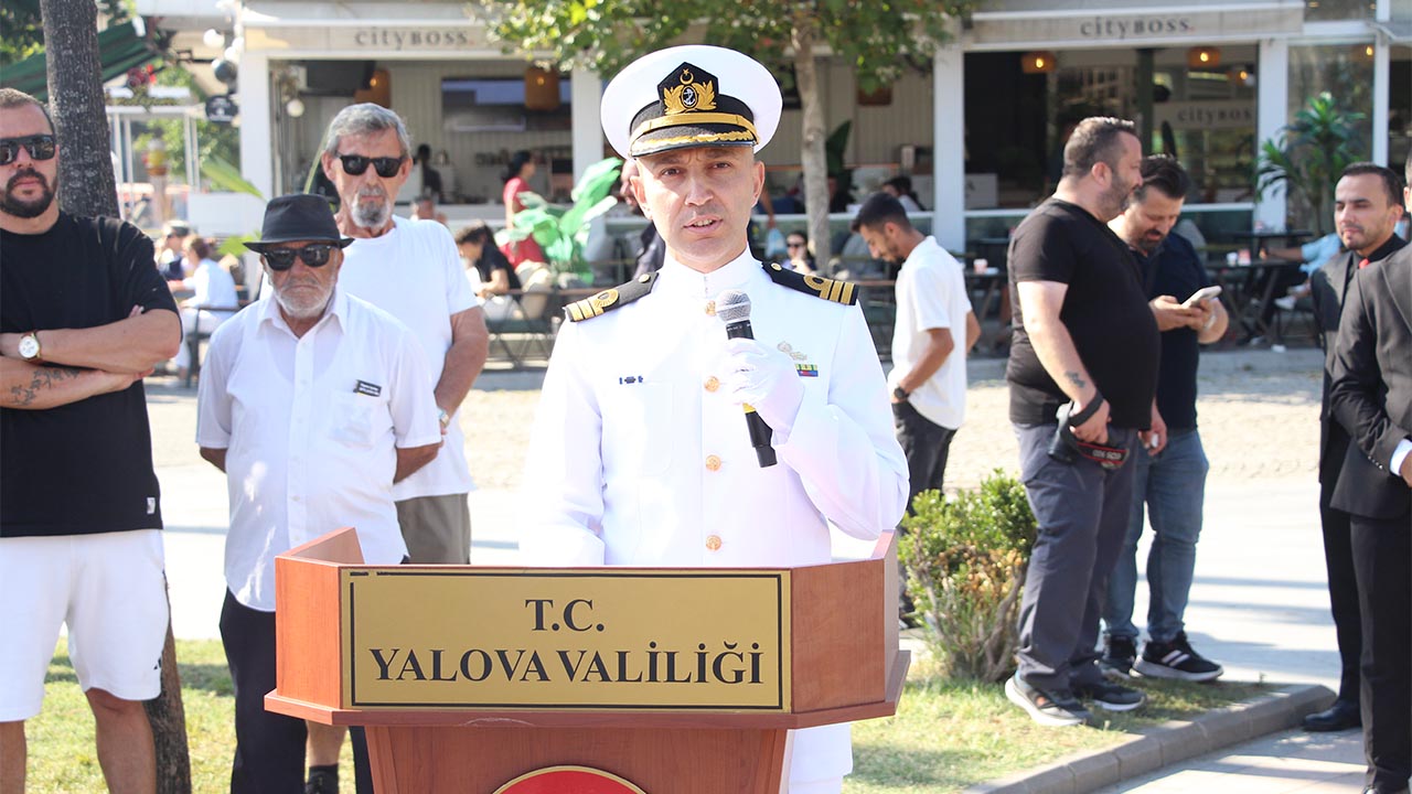 Yalova Zafer Bayram Kutlama Program Valilik Belediye Garnizon Komutanlik (4)