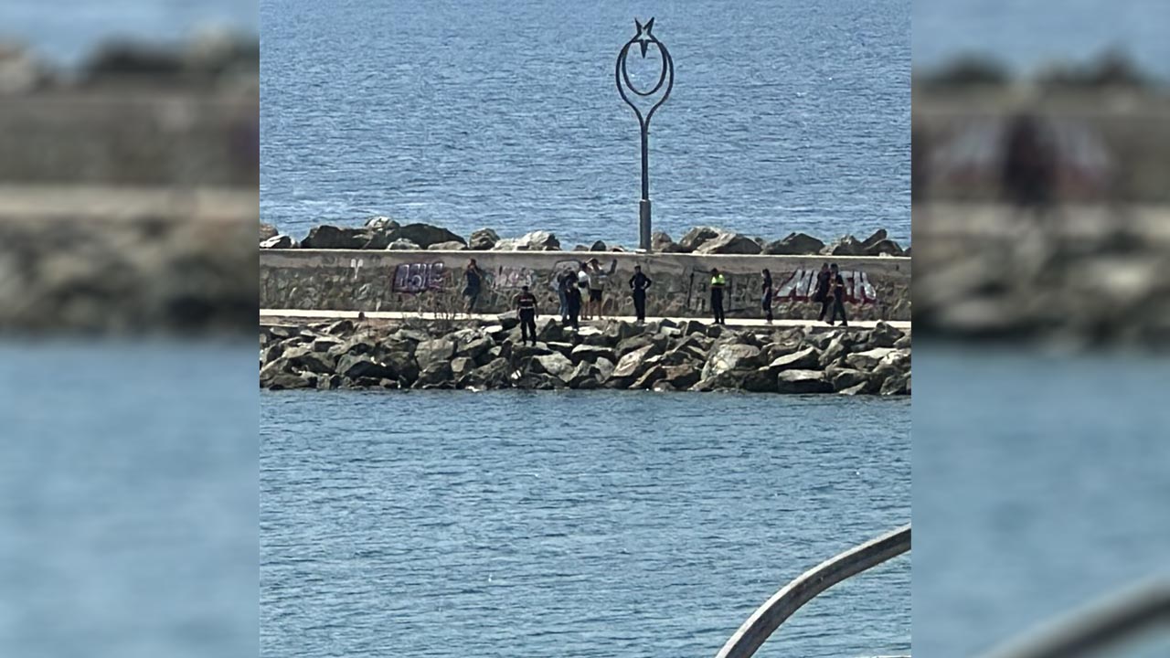 Yalova'da Eski Futbolcu Deniz Yüzeyinde Ölü Bulundu (3)