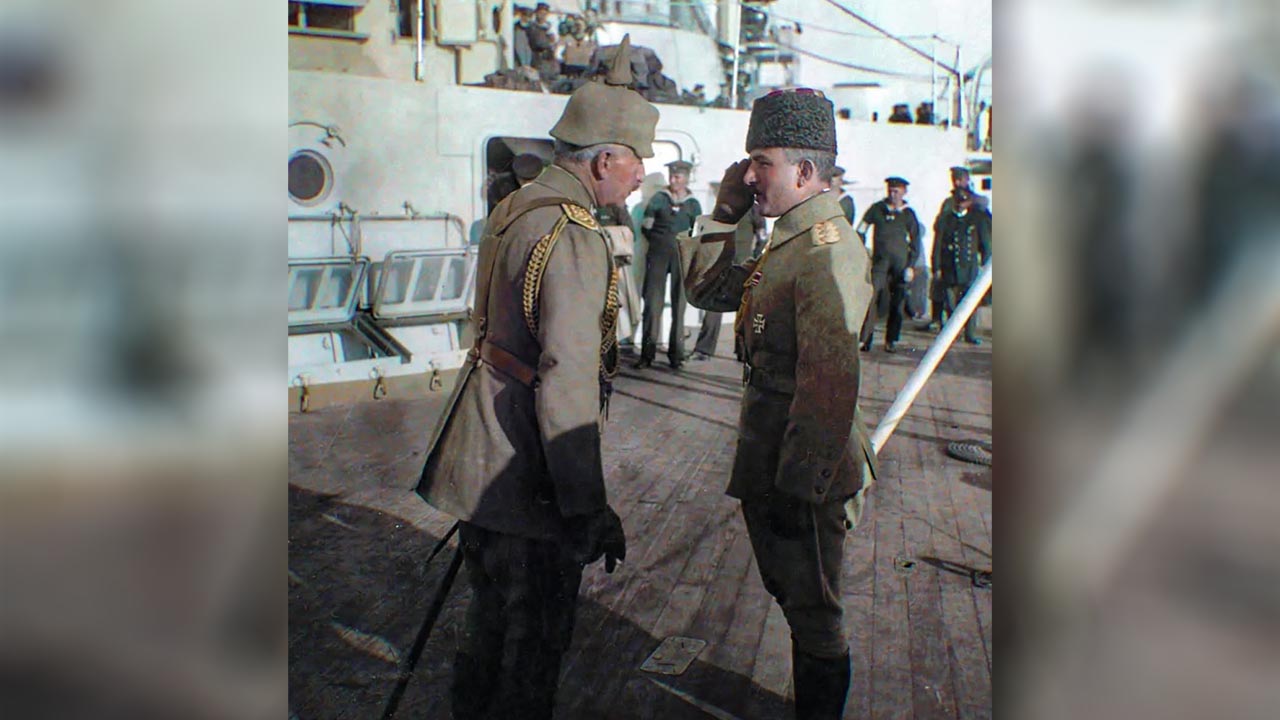 Ci̇had I Ekber’ De Kizil Haç Madalyasi