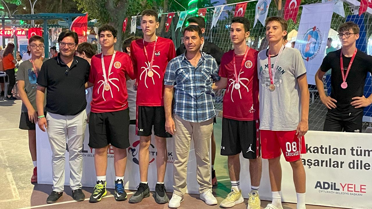 Çiftlikköy’de Sokak Basketbolu Heyecanı Başladı (2)