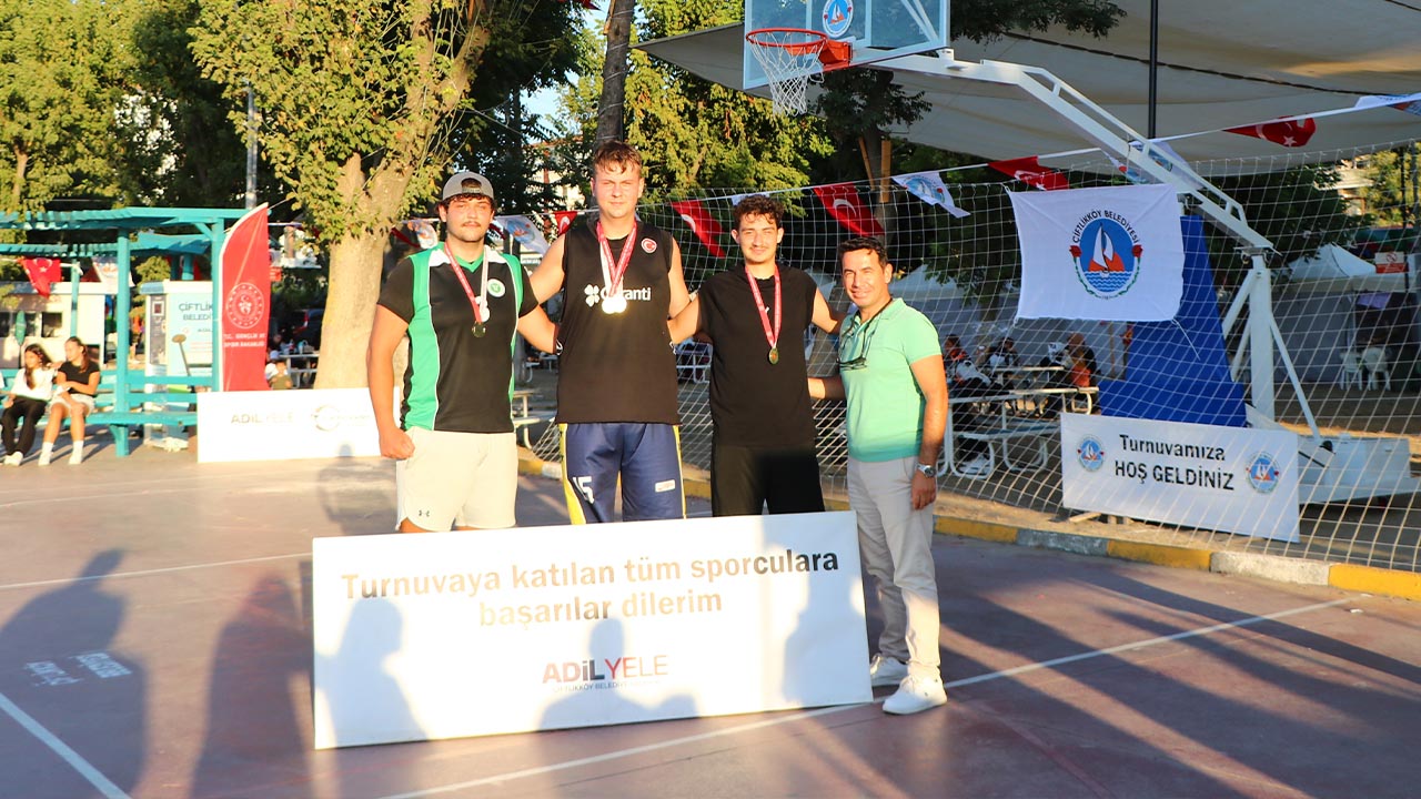 Çiftlikköy’de Sokak Basketbolu Şöleni Yaşandı (12)