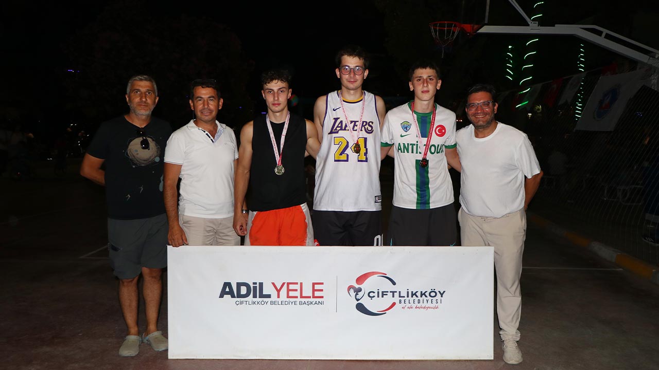 Çiftlikköy’de Sokak Basketbolu Şöleni Yaşandı (6)