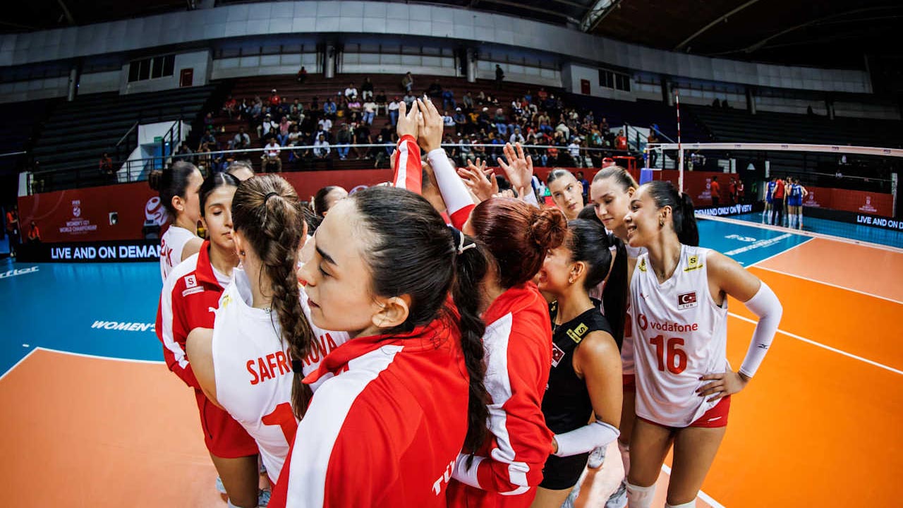 Eylüllü Türkiye Çeyrek Finalde (3)