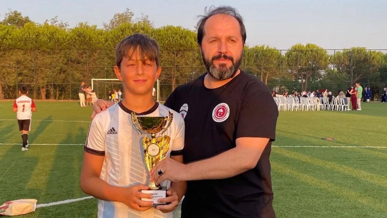 Küfürsüz Hava Sahası Gençlik Hareketi Futbol Turnuvası’nda Şampiyon Kadıköy (4)