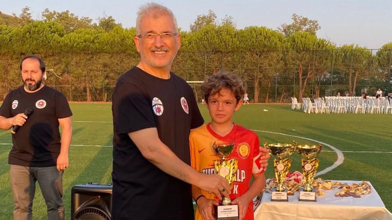 Küfürsüz Hava Sahası Gençlik Hareketi Futbol Turnuvası’nda Şampiyon Kadıköy (5)