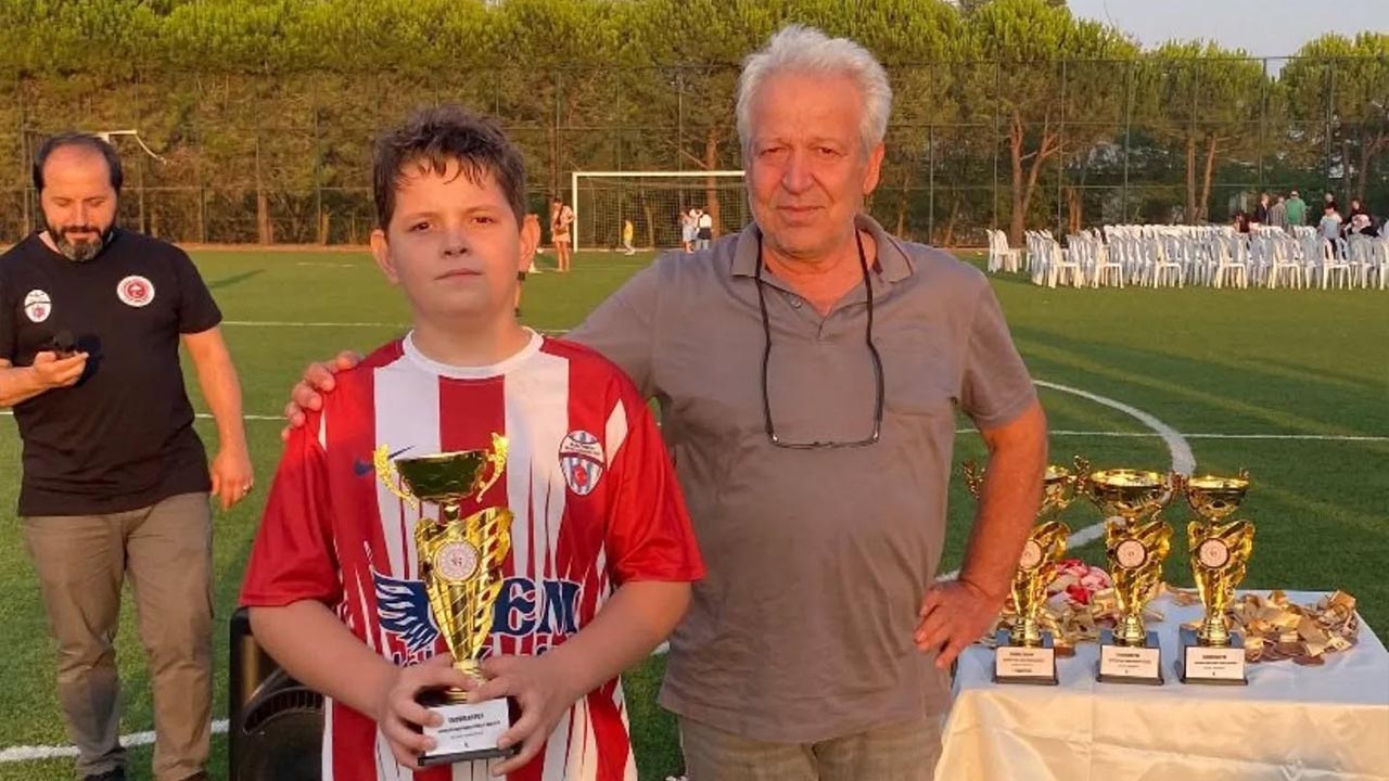 Küfürsüz Hava Sahası Gençlik Hareketi Futbol Turnuvası’nda Şampiyon Kadıköy (6)