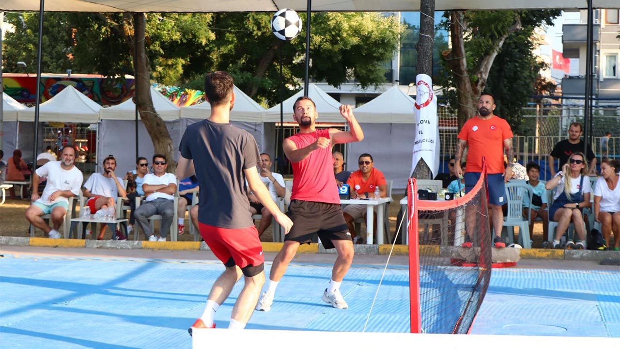 Yalova Ciftlikkoy Ayak Tenis Turnuva Mac (1)