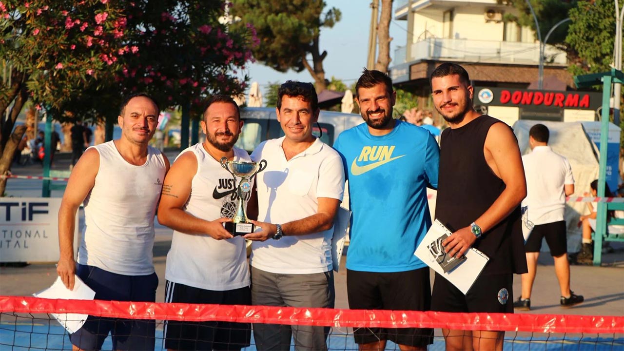 Yalova Ciftlikkoy Ayak Tenis Turnuva Mac (2)