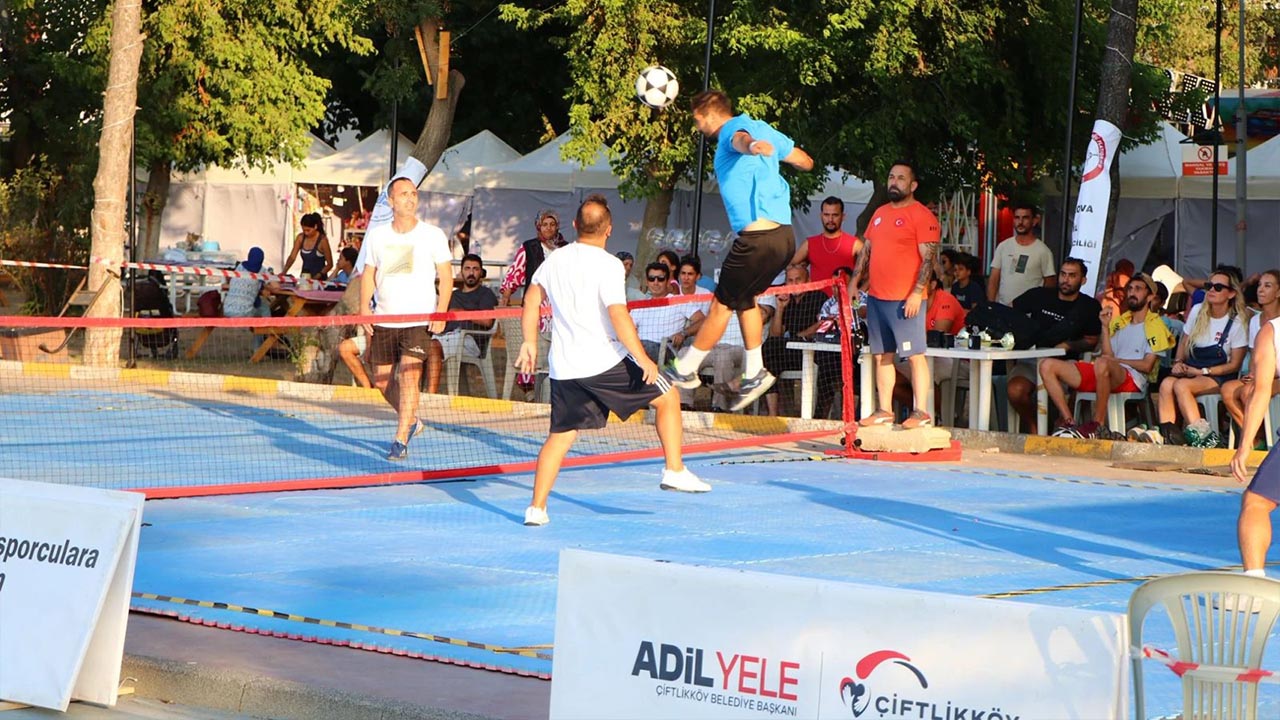 Yalova Ciftlikkoy Ayak Tenis Turnuva Mac (5)