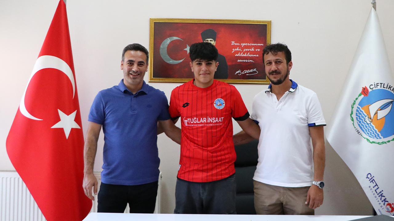 Yalova Ciftlikkoy Belediyespor Transfer (1)
