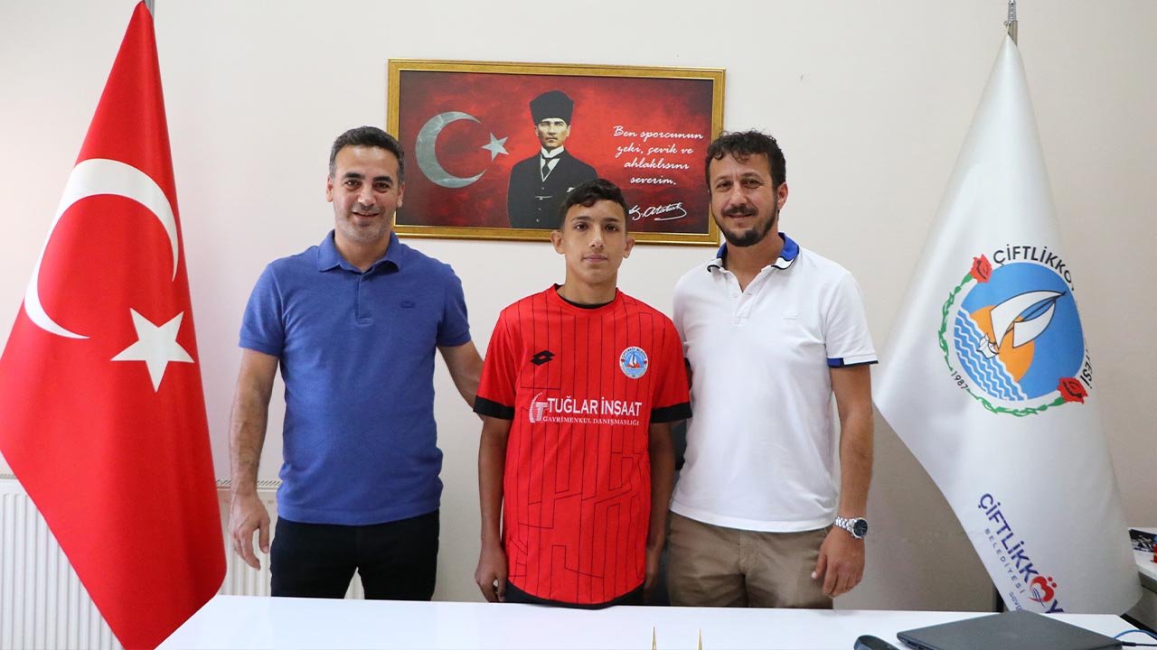 Yalova Ciftlikkoy Belediyespor Transfer (3)
