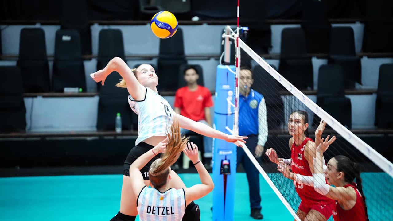 Yalova Eylul Durgun Voleybol Dunya Sampiyona Sekizinci (4)