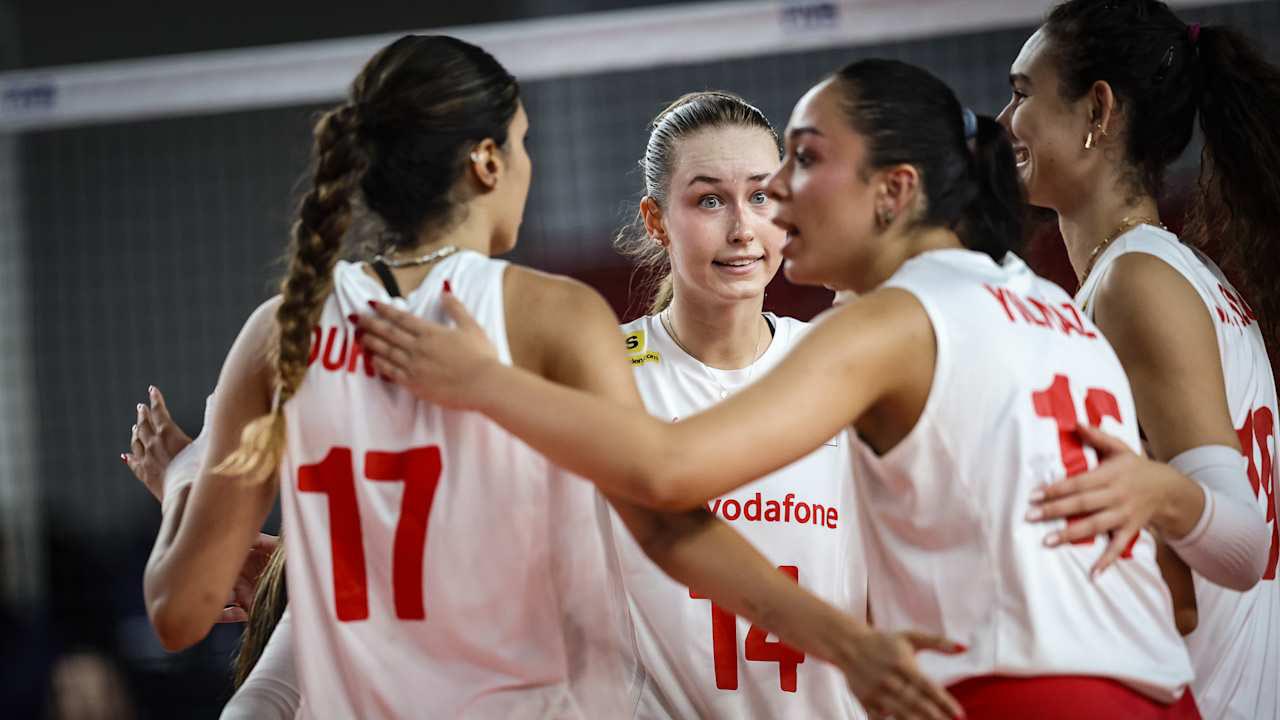 Yalova Voleybol Eylul Durgun Milli Takim Dunya Sampiyona 16 Sira (1)