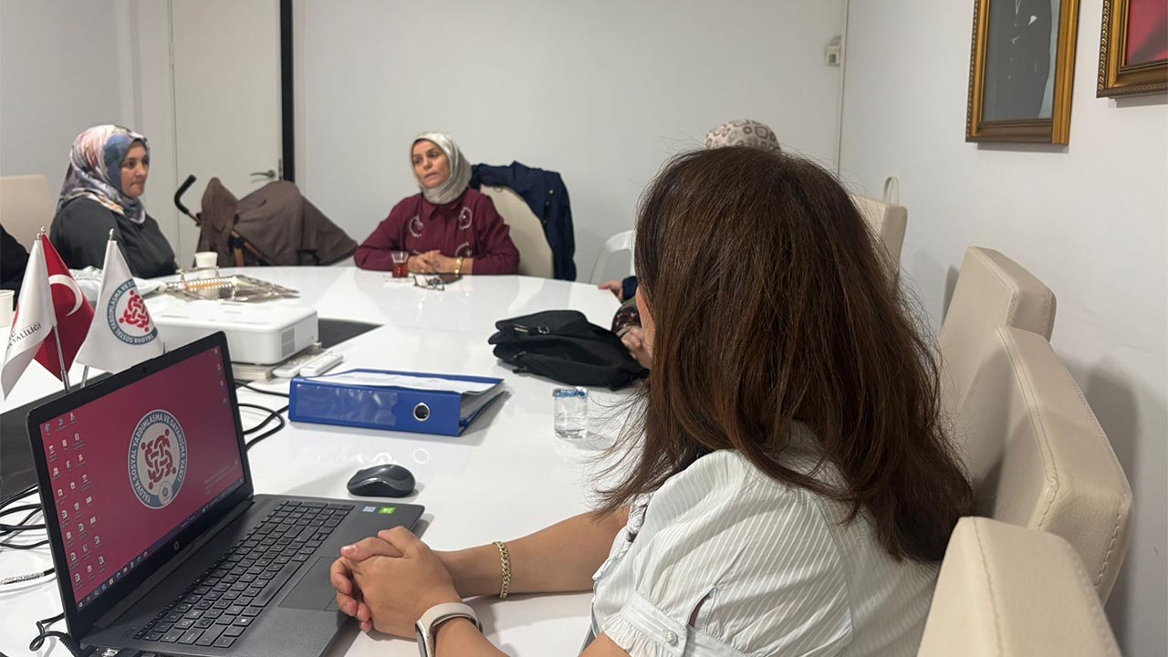 Adem’de Aile İçi Şiddet Ve Sınırlar Eğitimi (2)