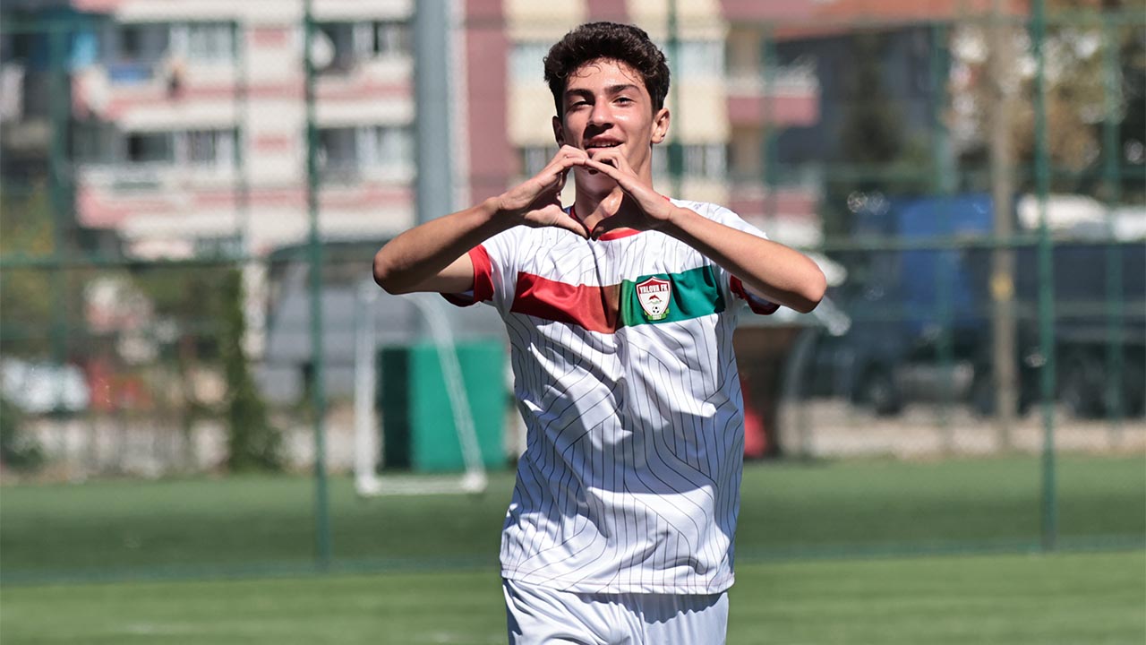 Bu Gençler Çok Farklı (4)