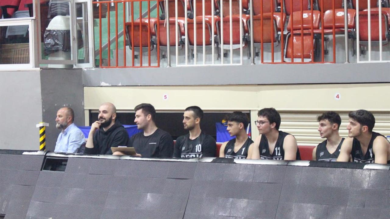 Çiftlikköy Belediye Basketbolda Sezonu Açtı (6)