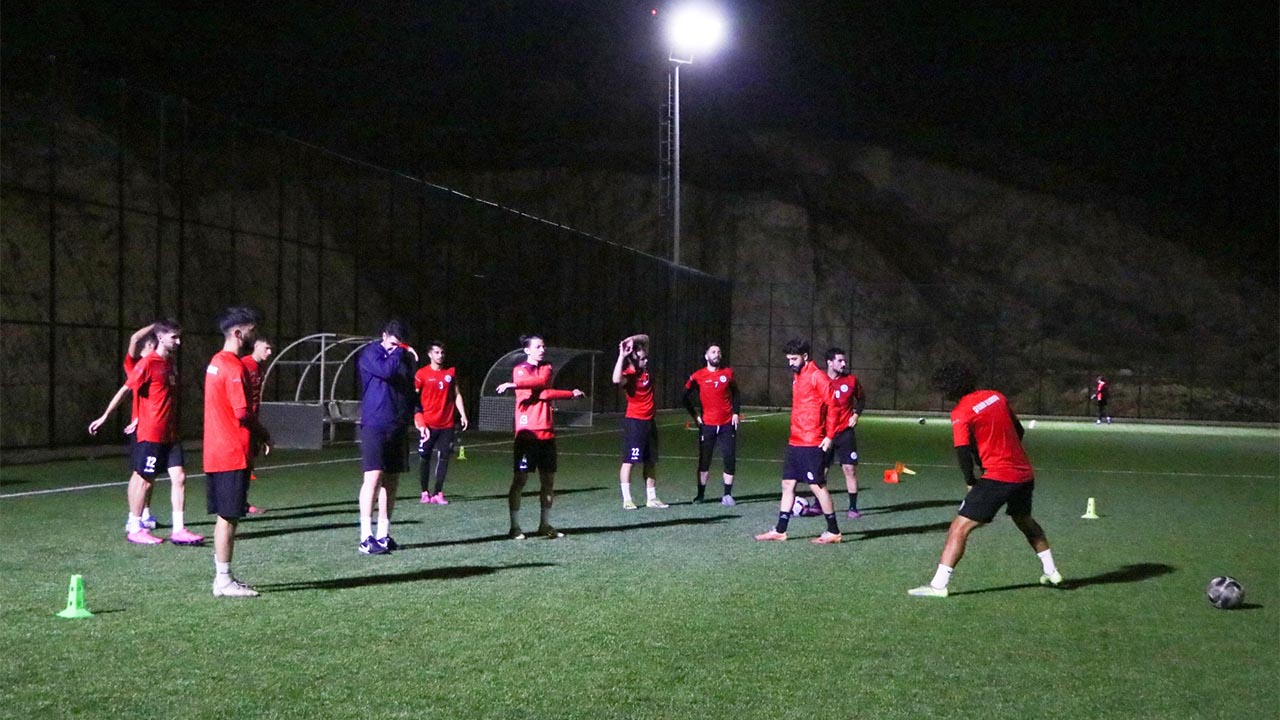 Çiftlikköy Belediyespor’da Antrenmanlar Başladı (4)