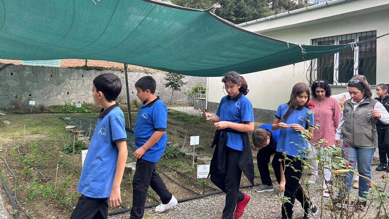 Çiftlikköy’ün Parkları Öğrencilerin Fidanlarıyla Renklenecek (5)
