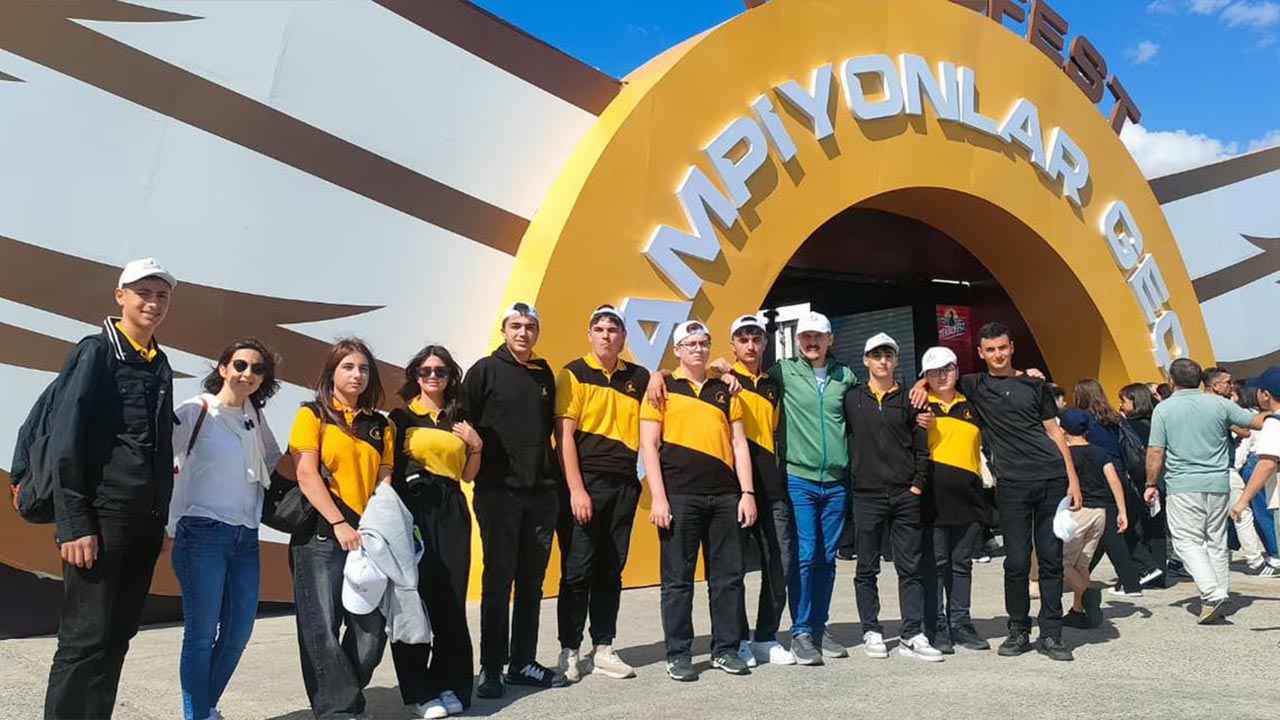 Çınarcıklı Öğrencilerden Teknofest Rüzgarı (2)