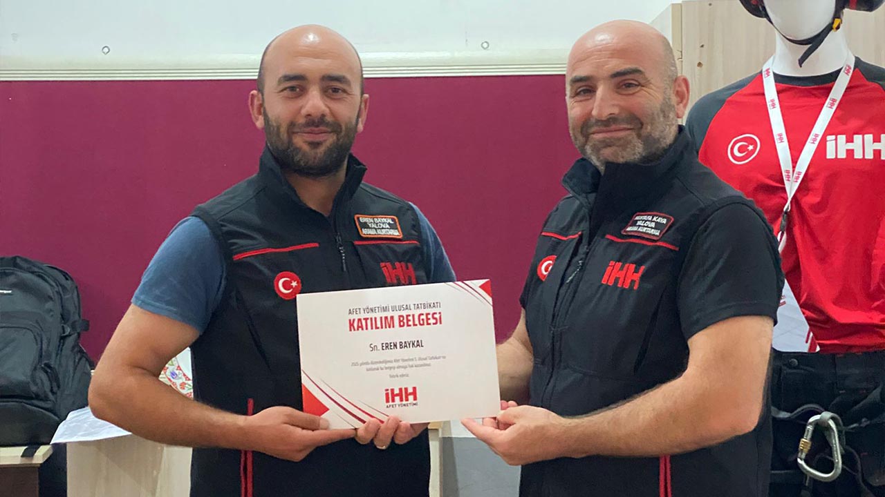 İhh Yalova Ekipleri 5. Ulusal Afet Tatbikatı Sertifikalarını Aldı (1)