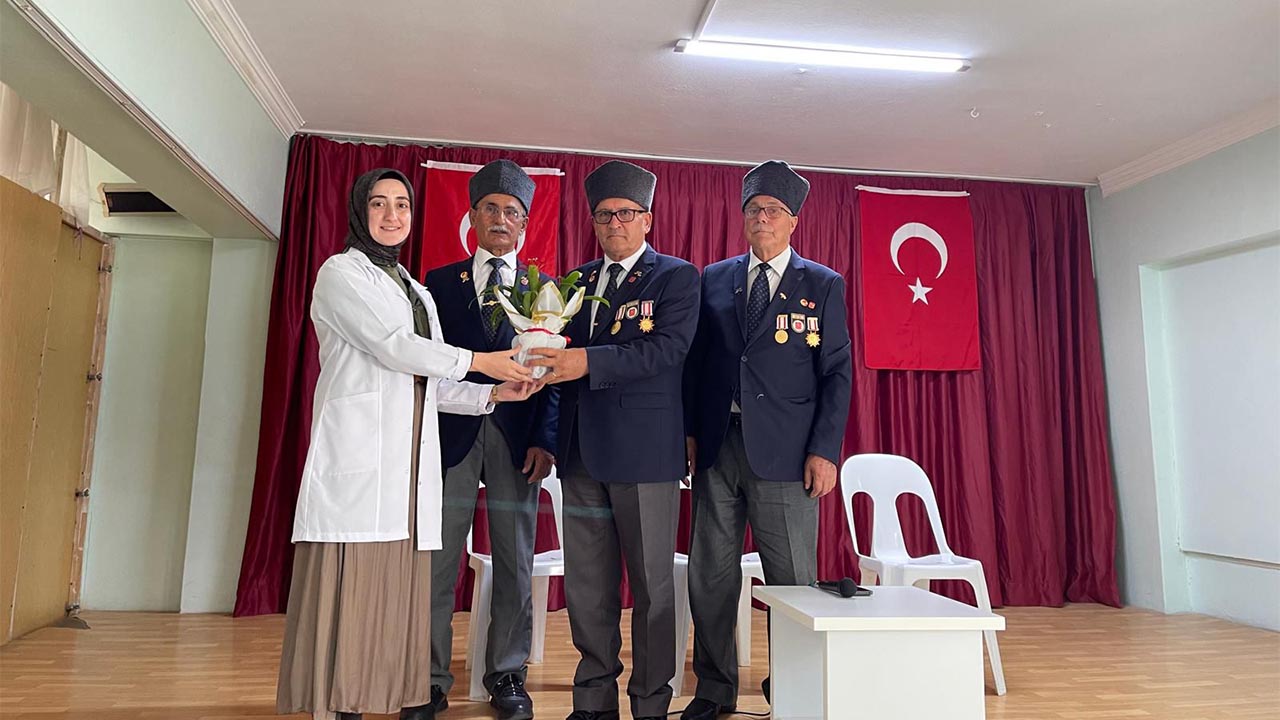 Öğrenciler, Gazilerden Kahramanlık Hikâyeleri Dinledi (1)