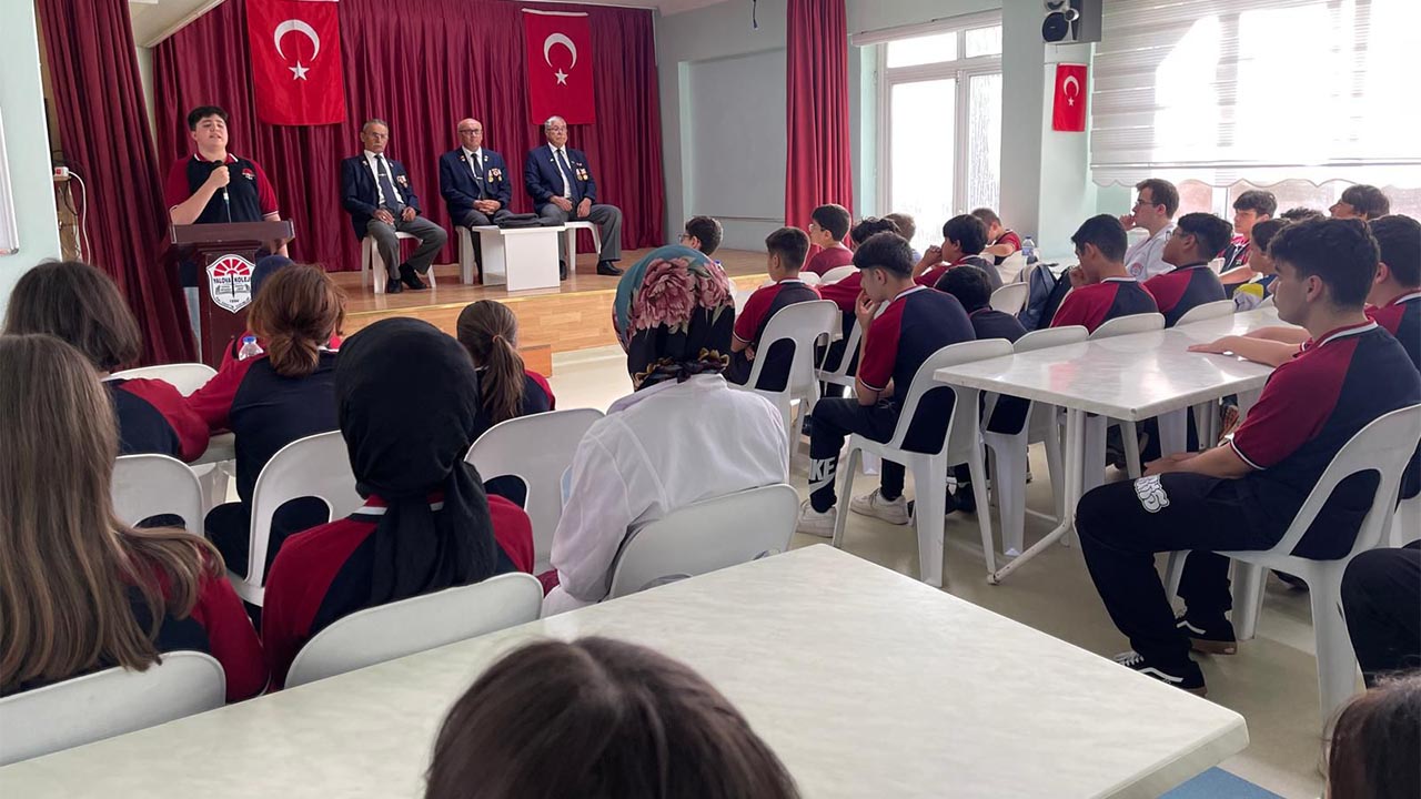 Öğrenciler, Gazilerden Kahramanlık Hikâyeleri Dinledi (7)