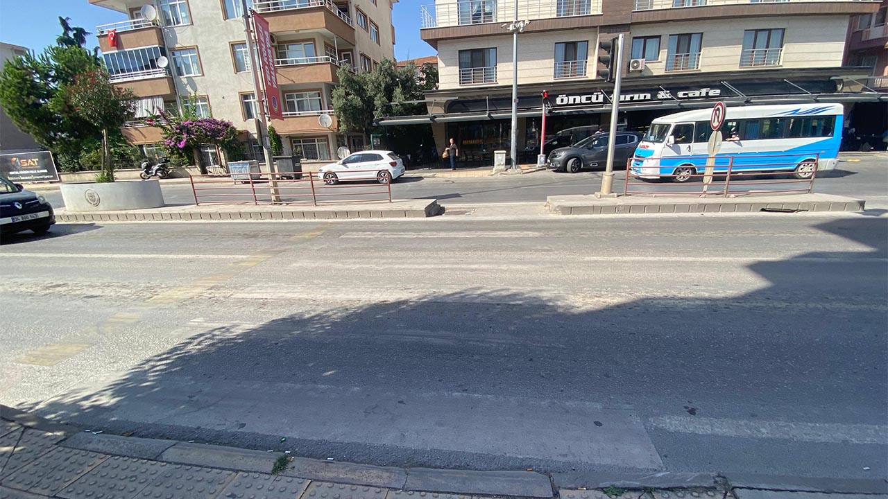Okul Yolunda Görünmez Tehlike (1)