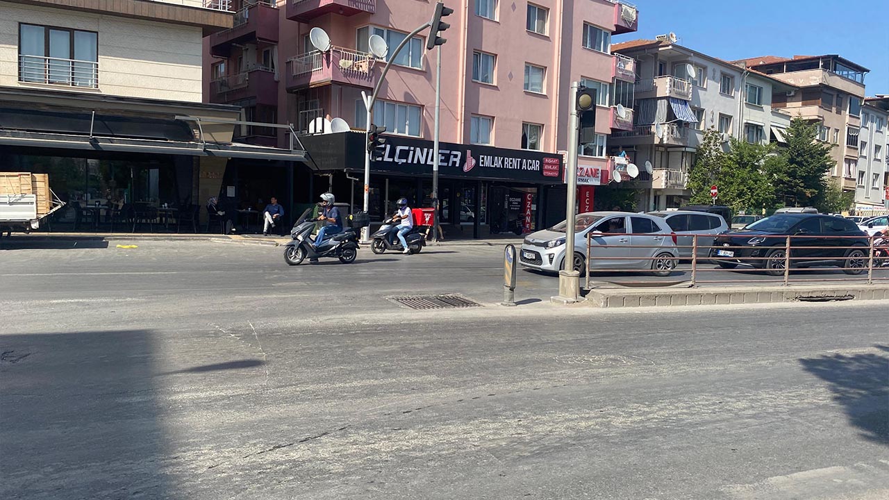 Okul Yolunda Görünmez Tehlike (3)