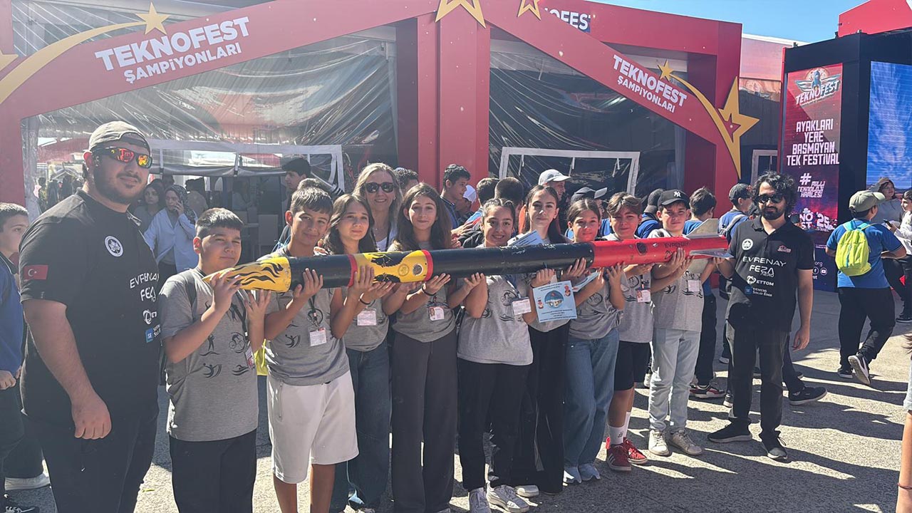 Saffet Çam Ortaokulu Teknofest’te! (3)