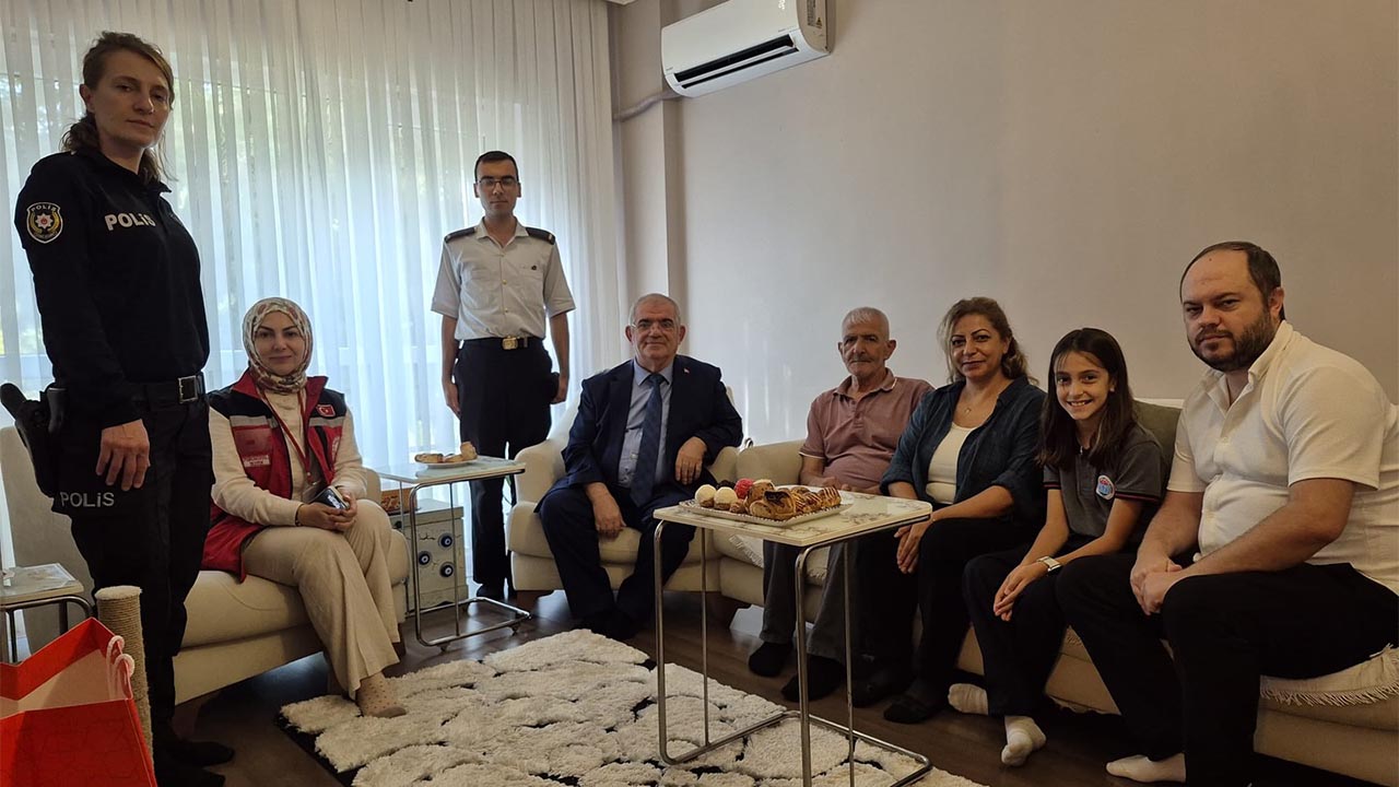 Yalova Aile Sosyal Hizmetler Gazilere Ziyaret (5)