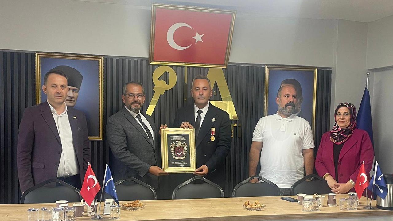 Yalova Anahtar Parti Gaziler Gunu Ziyaretler Il Heyet (2)