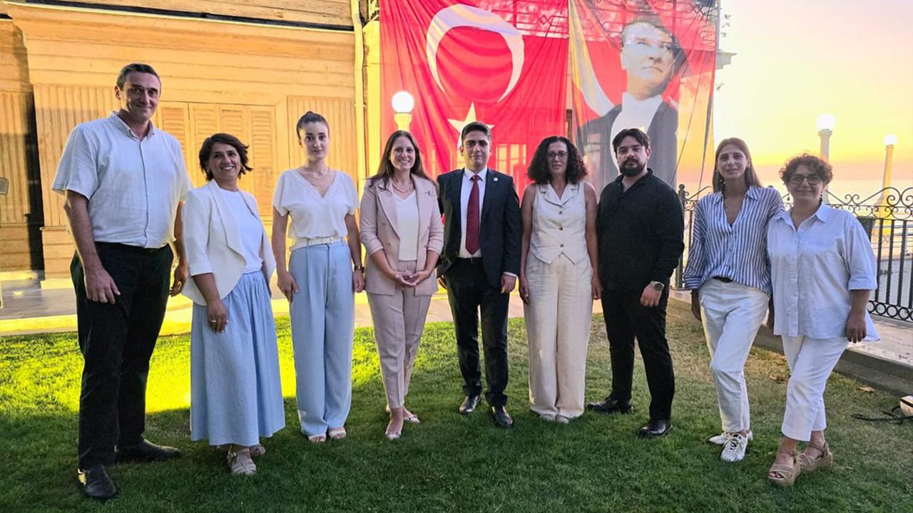 Yalova Barosu Adli Acilis Kokteyl Toren Vali Kurum Temsilciler (3)