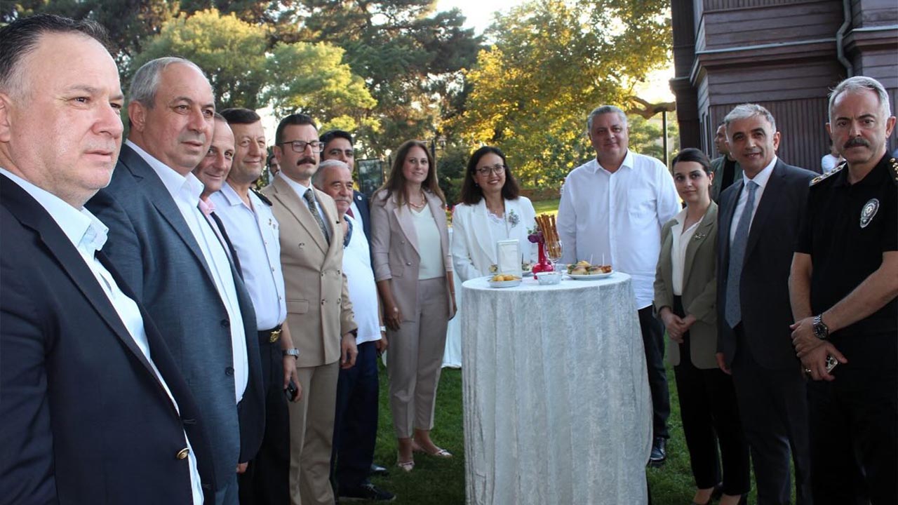 Yalova Barosu Adli Acilis Kokteyl Toren Vali Kurum Temsilciler (4)