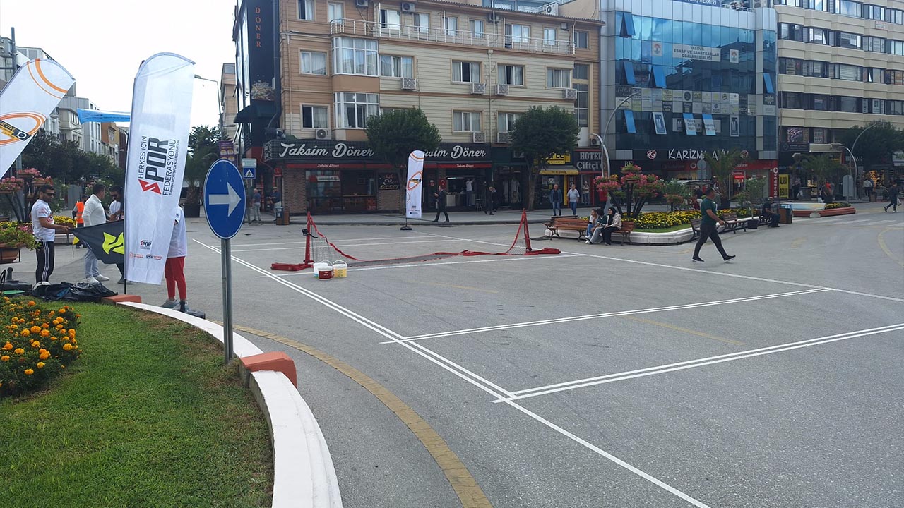 Yalova Belediye Avrupa Hareketlilik Hafta Merke Arac Trafik Kapama Yaya Bisiklet Esnaf Vatandas Uygulama (5)