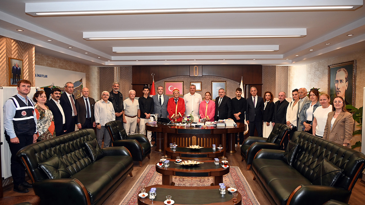 Yalova Belediye Baskan Yilin Ahisi Ziyaret (4)