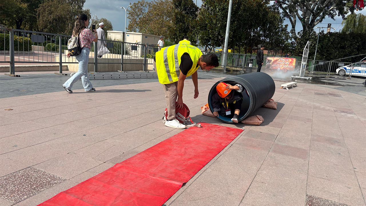 Yalova Belediye Itfaiye Hafta Etkinlik Minikler Teorik Pratik Egitim (3)